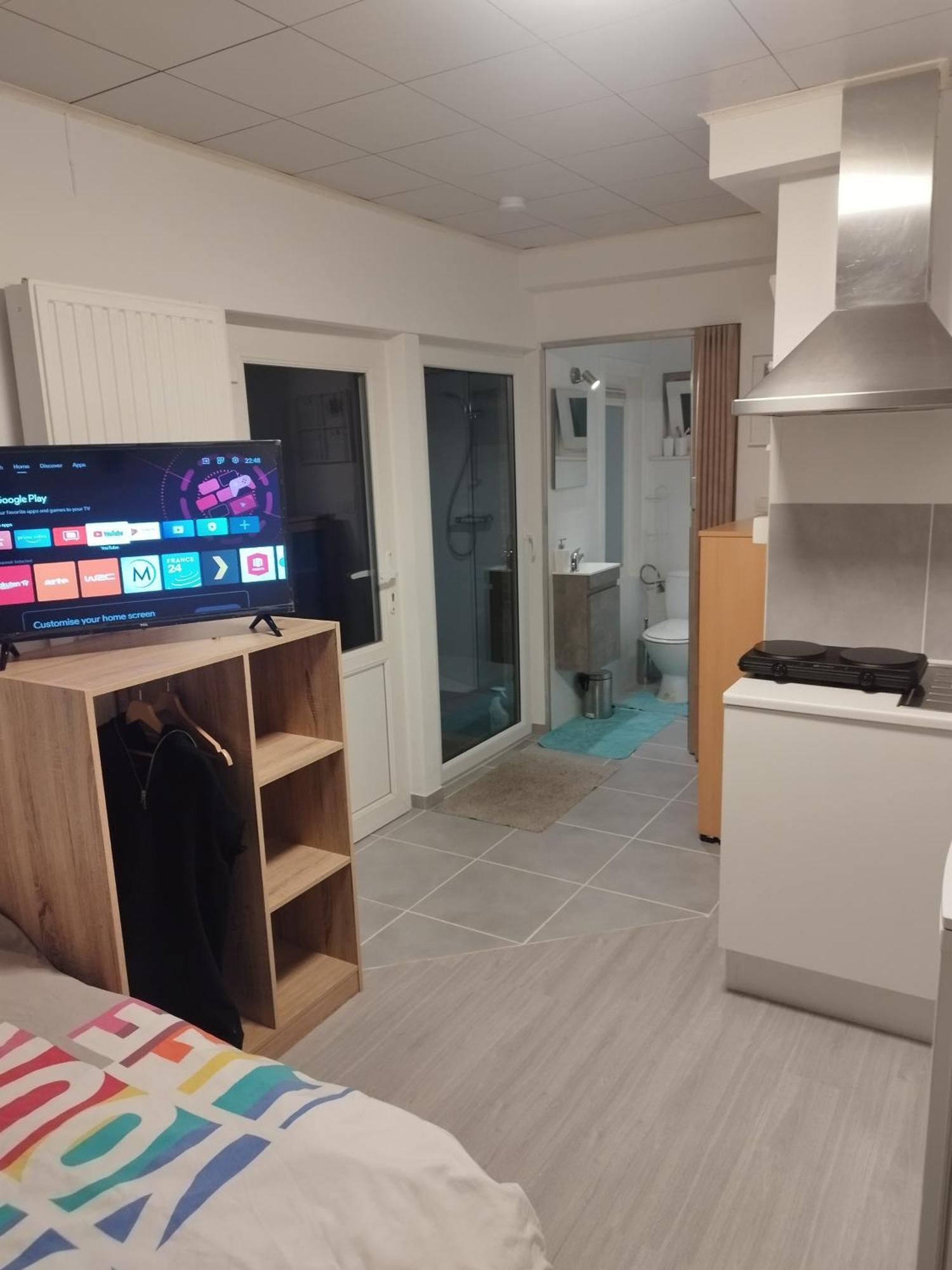 Modern Lux Studio Beringen Bagian luar foto